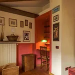 Casa Del Picchio Lägenhet Adrara San Rocco